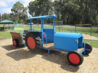 Lions Park, Cnr Whittlesea-Kinglake Road and Extons Road Playground, Kinglake Central