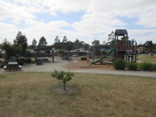 Lloyd Park Playground, Pindarra Boulevard, Langwarrin