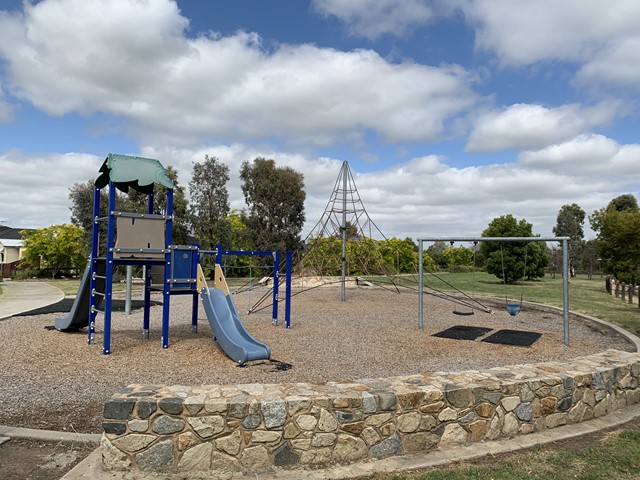 Long Paddock Park Playground, Emu Walk, Pakenham