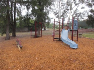 Lou Lieberman Park Playground, Phefley Court, Wodonga