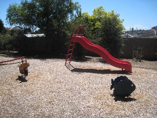 Lyndal Close Playground, Doncaster East