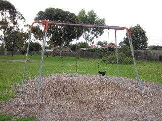 Lyndall Court Playground, Hoppers Crossing