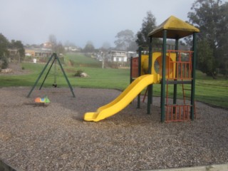 Macarthur Street Park Playground, Eisenhower Court, Warragul