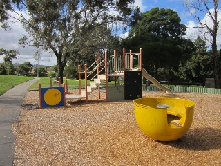 Maramba Drive Playground, Narre Warren
