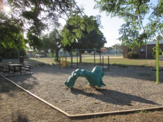 Market Reserve Playground, Urquhart Street, Carisbrook