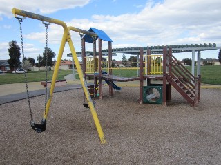 Marne Drive Playground, Roxburgh Park