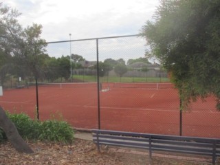 Mayfield Park Tennis Club (Mount Waverley)