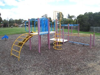 McClelland Avenue Playground, Lara