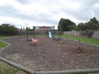 Michelle Court Playground, Lara