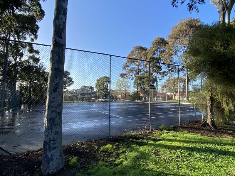 Montgomery Reserve Free Public Tennis Court (Essendon)
