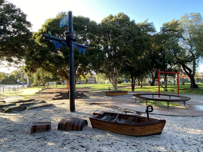 Montgomery Reserve Playground, Hilda Street, Essendon