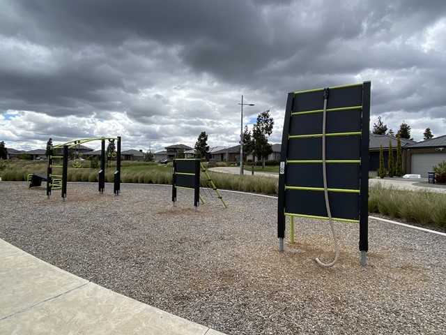 Musk Place Outdoor Gym (Manor Lakes)