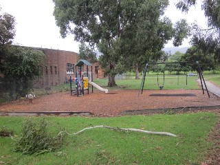 Nairana Court Playground, Ferntree Gully