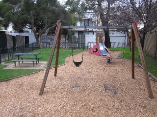 Neville Street Playground, Middle Park