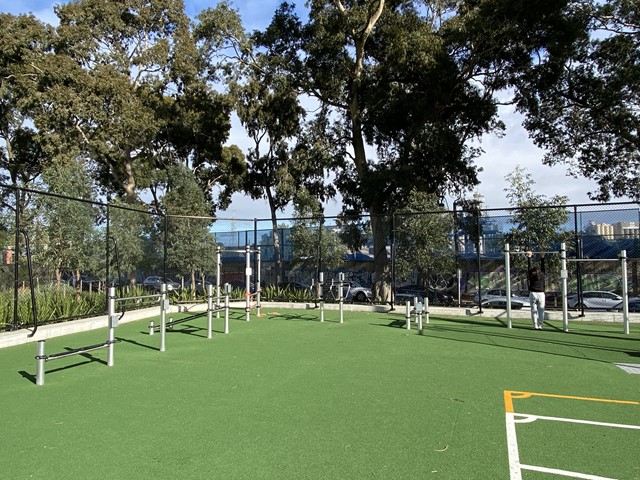 North Melbourne Recreation Reserve Outdoor Gym (North Melbourne)
