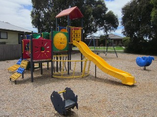 North Shore Estate Reserve Playground, Cnr Norman Dr and Kirsten Close, Cowes
