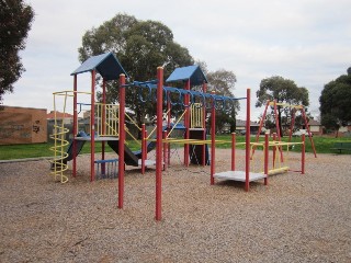 Oulton Street Playground, Fawkner