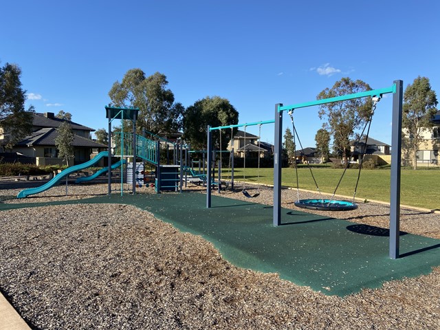 Oysterbay Chase Playground, Point Cook