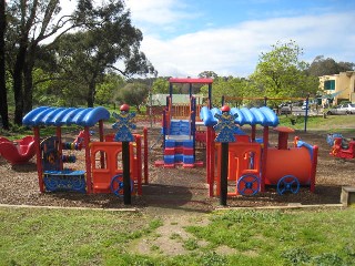 Petrie Park Playground, Mountain View Road, Montmorency