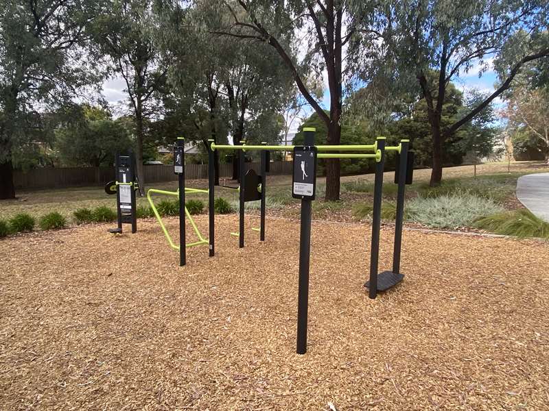 Petronella Avenue Outdoor Gym (Wheelers Hill)