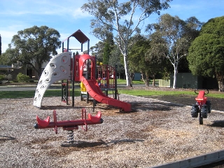 Piccadilly Reserve Playground, Piccadilly Avenue, Wantirna South