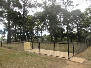 Price Park Fenced Dog Park (Viewbank)