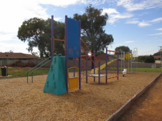 Prunus Court Playground, Kyabram