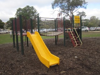 Queens Park Playground, Queens Park Road, Highton