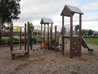 Sandalwood Drive Playground, Pakenham