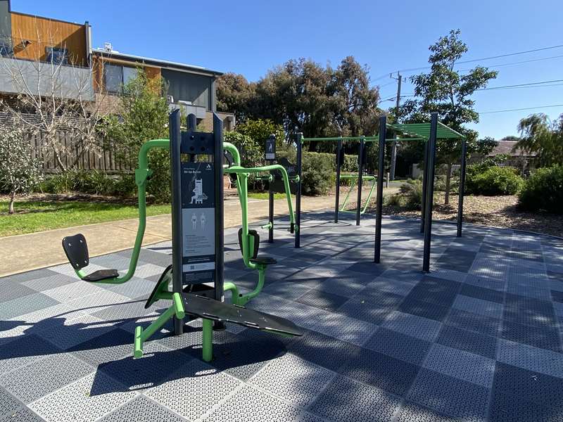 Sanger Reserve Outdoor Gym (Coburg North)