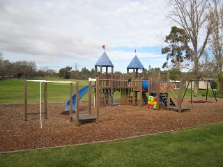 Saxby Road Playground, Glen Iris