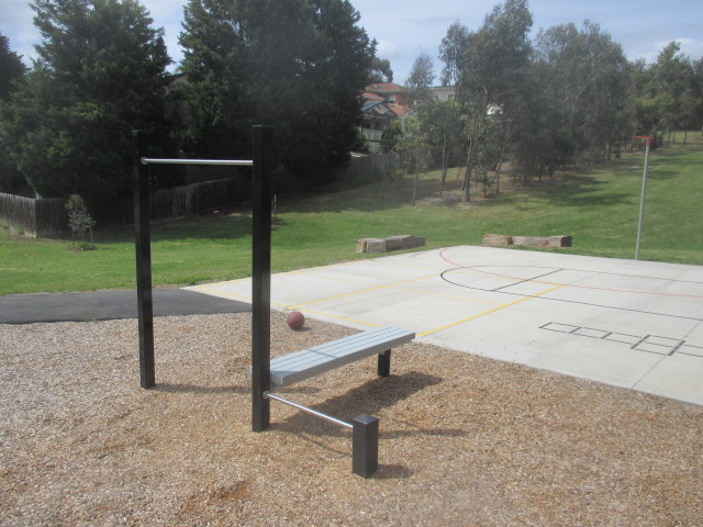 Schafter Drive Outdoor Gym (Doncaster East)