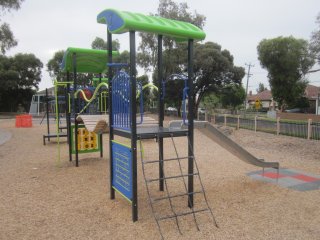 Shore Reserve Playground, Woodlands Avenue, Pascoe Vale South