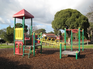 Sim Street Playground, Mitcham