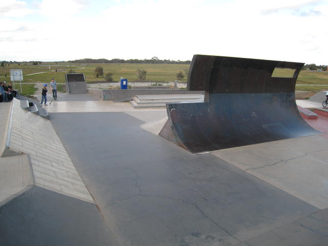 Wyndham Vale Skatepark (Presidents Park)