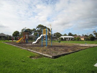 Jim Parkes Reserve Playground, Souter Street, Beaconsfield
