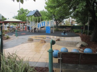 Southside Terrace Playground, Thomas Mitchell Drive, Wodonga