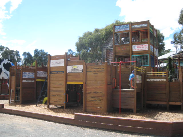 KidsTown Adventure Playground (Mooroopna)