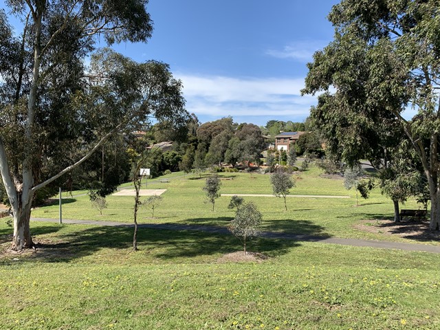 Spring Valley Reserve Dog Off Leash Area (Templestowe)