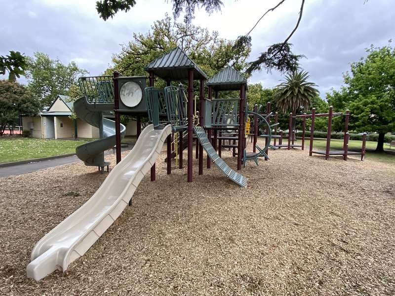 St Vincent Gardens Playground, St Vincent Place, Albert Park