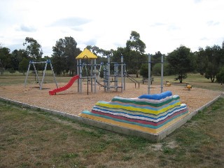 Suffern Avenue Playground, Bayswater