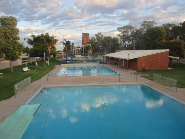 Swan Hill Outdoor Pool