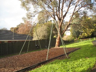 Tahlee Place Playground, Montmorency