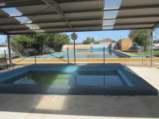 Talbot Outdoor Swimming Pool