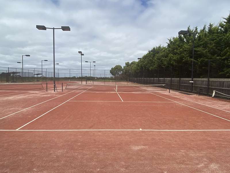 Tooradin Tennis Club