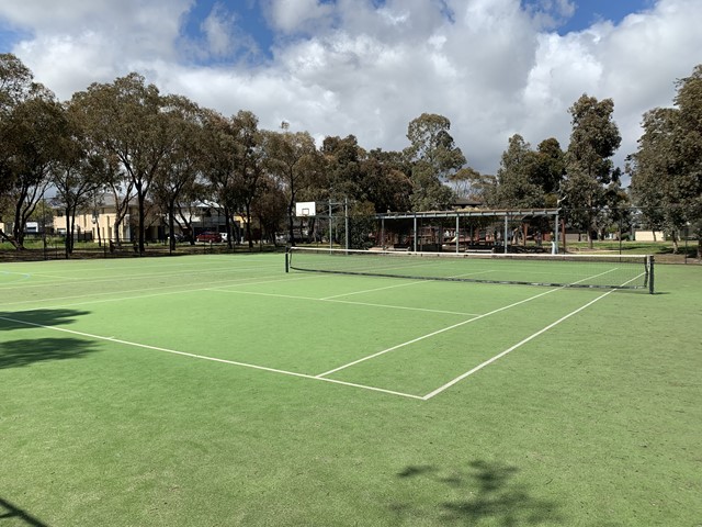 Treehouse Park Free Public Tennis Court (Craigieburn)