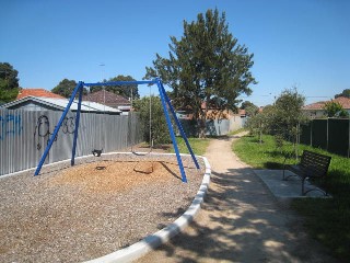 Vale Street Playground, Reservoir