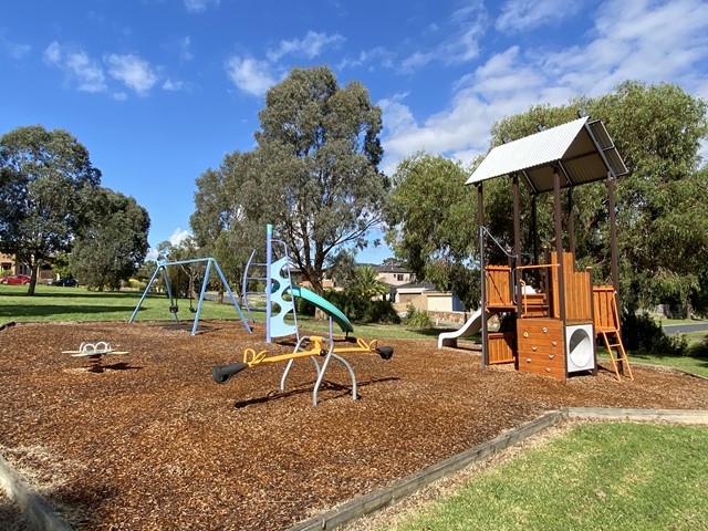 Viewgrand Rise Playground, Lysterfield