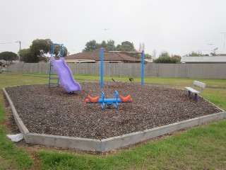 Vincent Court Playground, Whittington