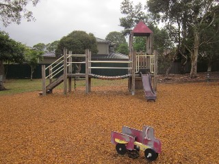 Viviani Crescent Playground, Heathmont